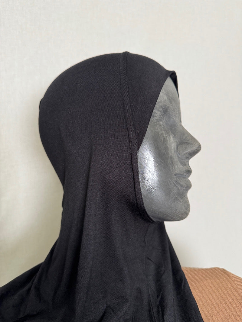 Musta Ninja alushuivi – peittävä ja mukava hijab musliminaisille, pysyy hyvin paikoillaan