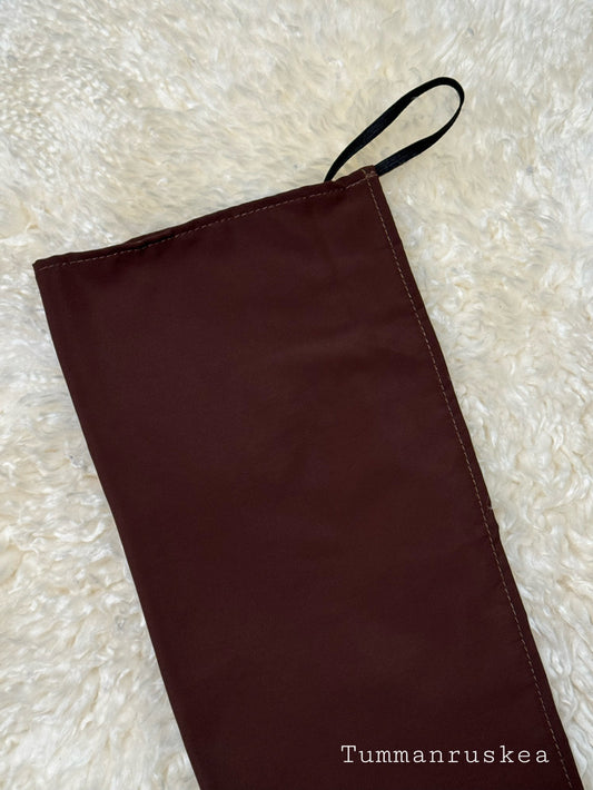 Puoli niqab tummanruskea medina silk -kankaasta, kevyt ja hengittävä, kuminauhakiinnitys, musliminaisille, suomalainen verkkokauppa