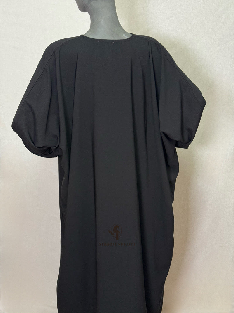 SALMA farasha abaya musta – tyylikäs ja peittävä abaya arkeen ja juhlaan musliminaisille, suomalainen verkkokauppa